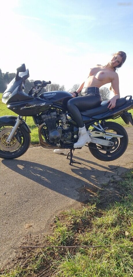 Titty Cat erwachsene beste bilder