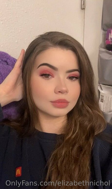 elizabethnichol hübsche erwachsene bild