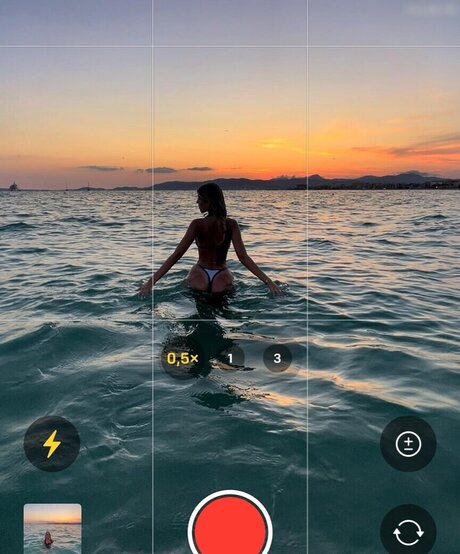 college-teen-onlyfans nacktheit kostenlose bild