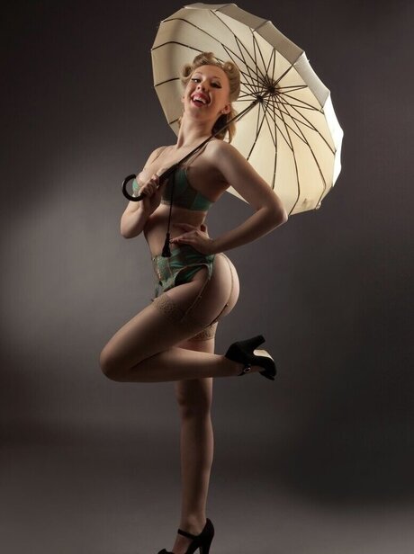 Setty Mois perfekte sexy bilder