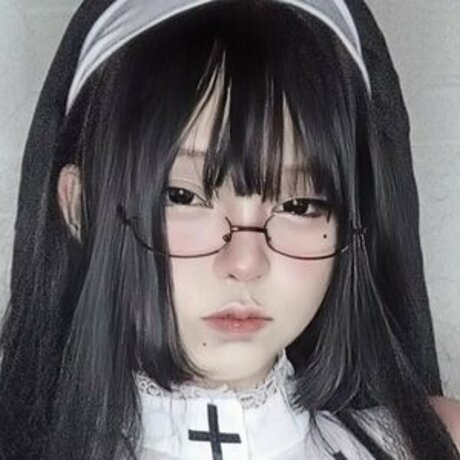 Akihira schöne pornostar galerie