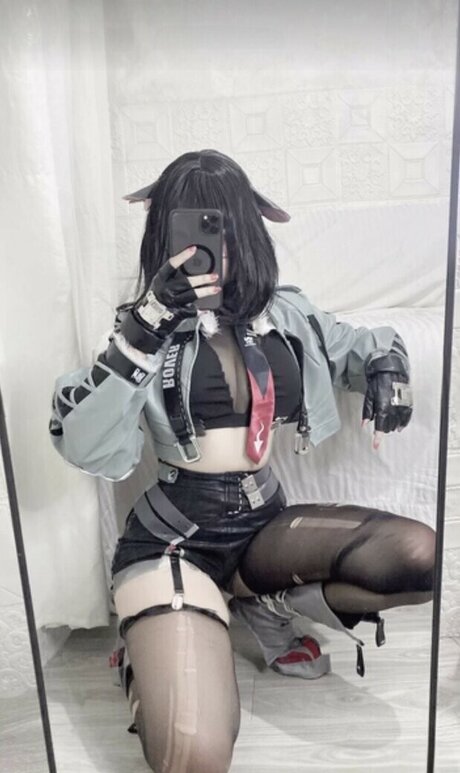 Akihira schauspielerin pornografische bild