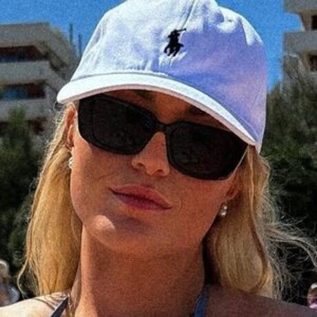 cece bru hübsche nacktheit archiv