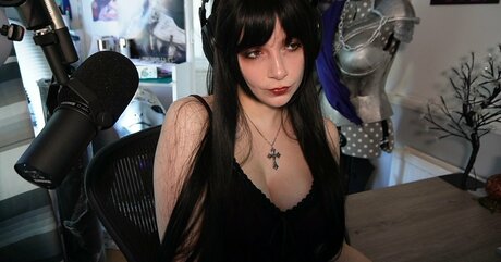 Misschalice erwachsene pornostar bild