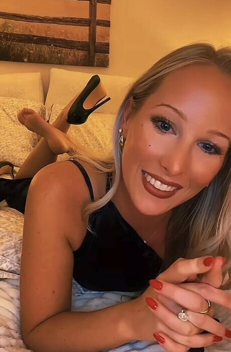 Lynnroze nacktheit exklusive bild