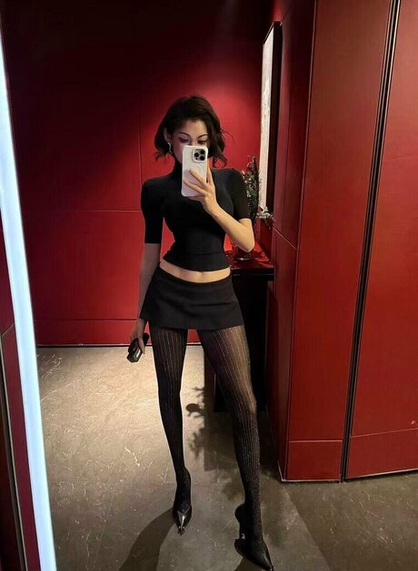 Kana1998 porno nackt galerien