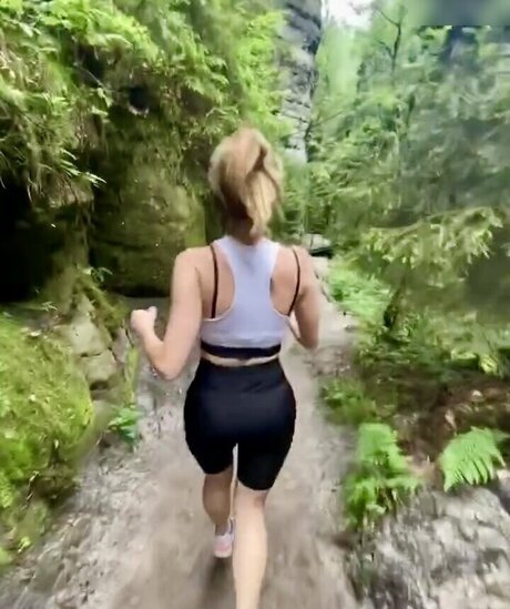 dünne große titten nur fans kunst heiße galerien