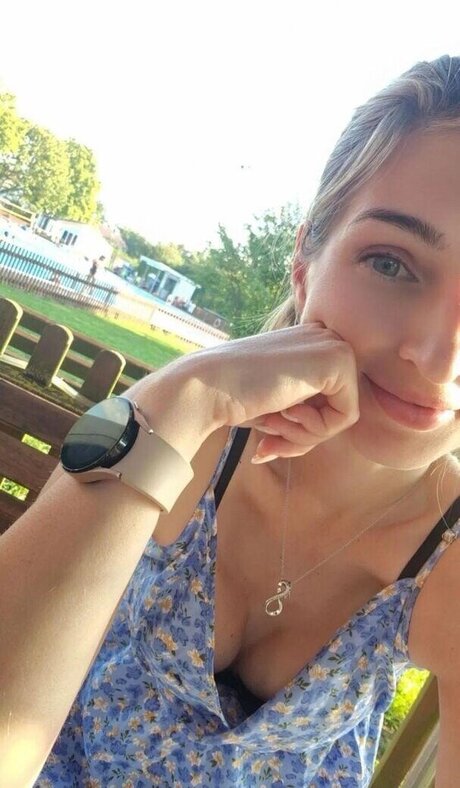 vollbusige rothaarige teen onlyfans xxx sex galerien