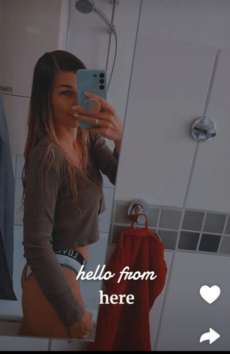 shemale-onlyfans nackt freie foto