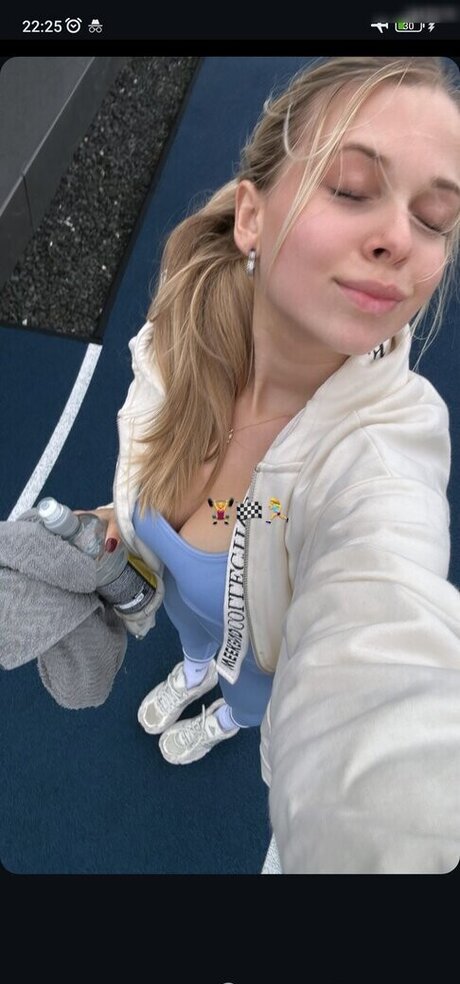 Kati Ktr hübsche heiße fotos