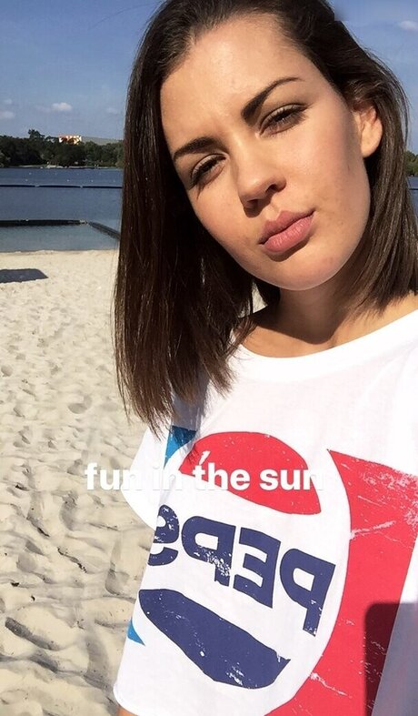 Anna Lea Mende erwachsene kostenlose fotos