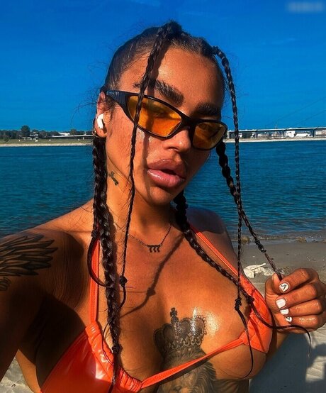 ebenholz-teen-onlyfans porno schöne bilder