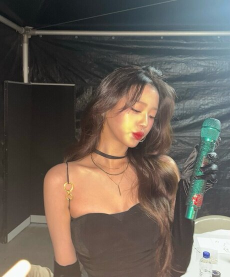 Jang Won young pornostar nackten bilder