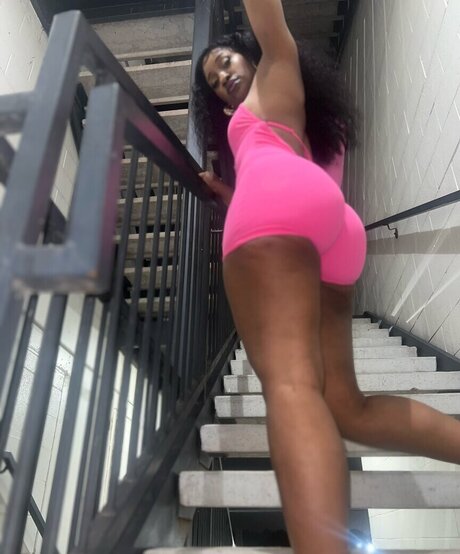 Thefricanbeauty nackt kunst bild