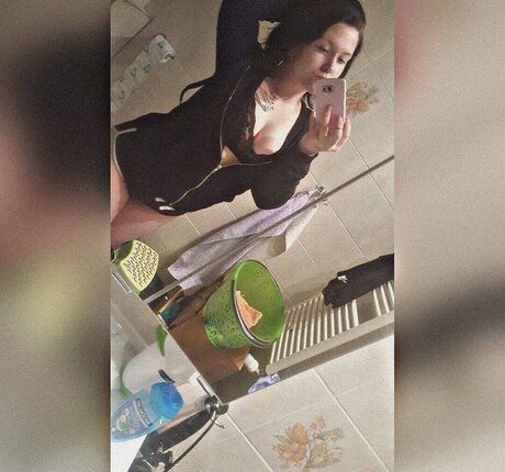 Laura Knoblauch erotische nacktheit fotos