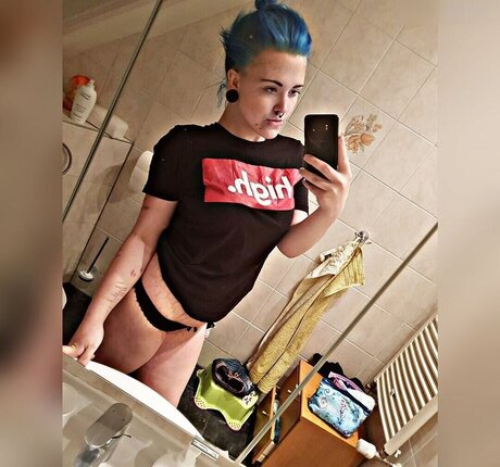 Laura Knoblauch schöne erwachsene galerien