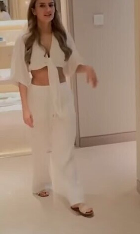 Melina msxou nackt heiße foto