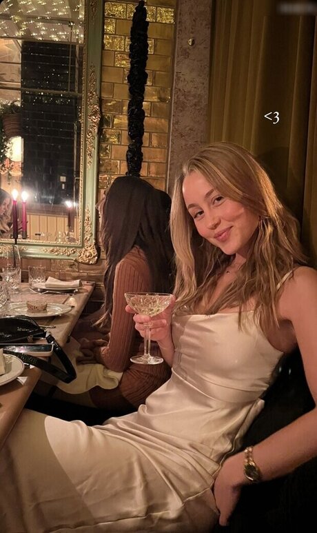 inga brtls hübsche nackte archiv