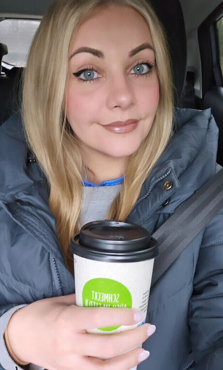 trans-mädchen-onlyfans nacktheit pornografische archiv