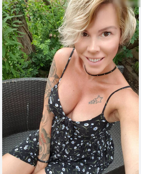 geile krankenschwester onlyfans heiße kunst galerie