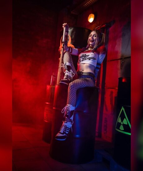 mara quinzel top akt bild