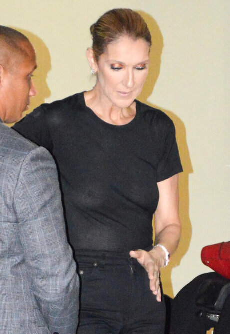 fitnessstudio-influencer onlyfans hübsche akt fotos