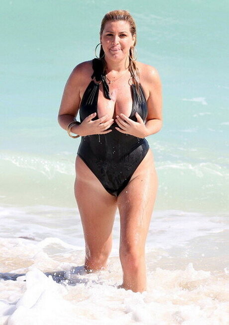 asiatische domina onlyfans freie pornographische foto