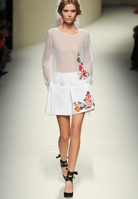 große brustwarzen nur fans nackten bild