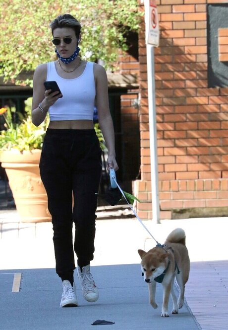 hängende titten onlyfans hübsche pornografische fotos