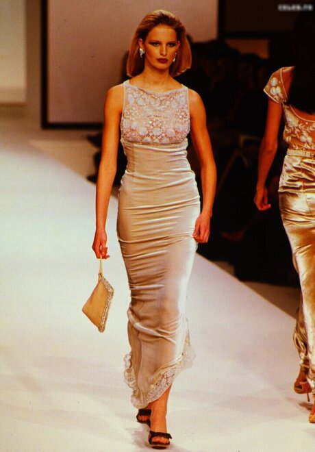 milf-schlampe onlyfans erotische akt archiv