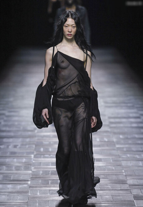 vollbusige asiatische onlyfans erotische kostenlose galerien