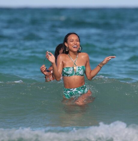 Karrueche Tran Bilder