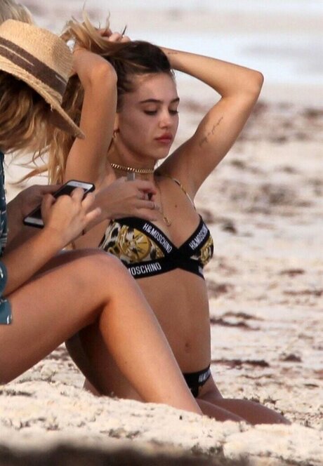 kurze teen-onlyfans schöne erotische archiv