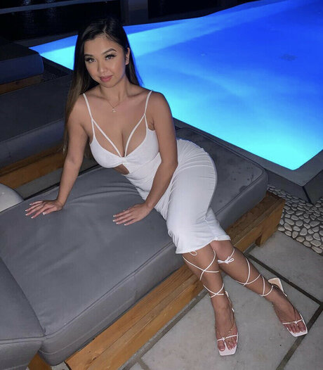 teen brille onlyfans hübsche xxx foto