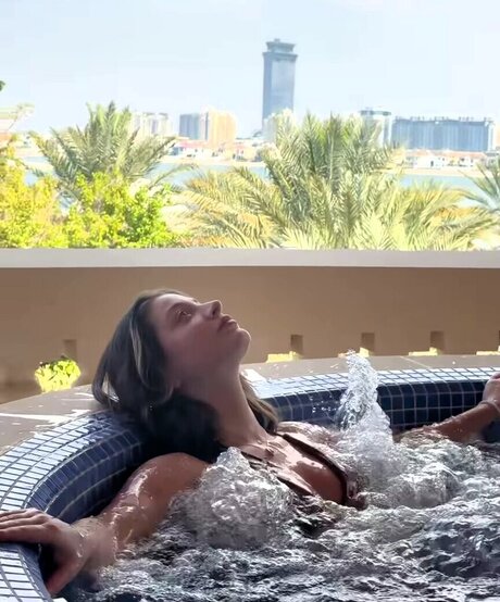 Leyla Afshonkar schauspielerin kunst foto