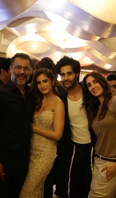 Rasha Thadani nette foto