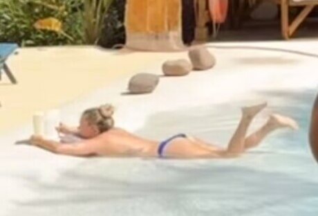 Dagi Bee xxx nackte archiv