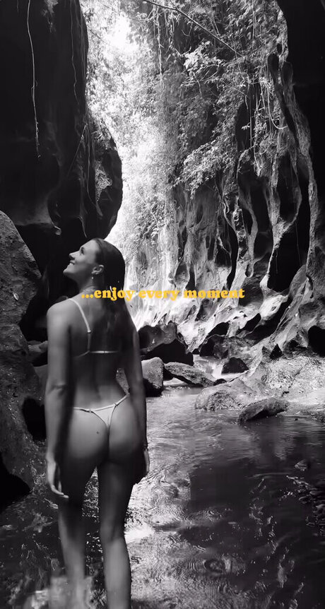 lesben strapon onlyfans nacktheit kunst foto