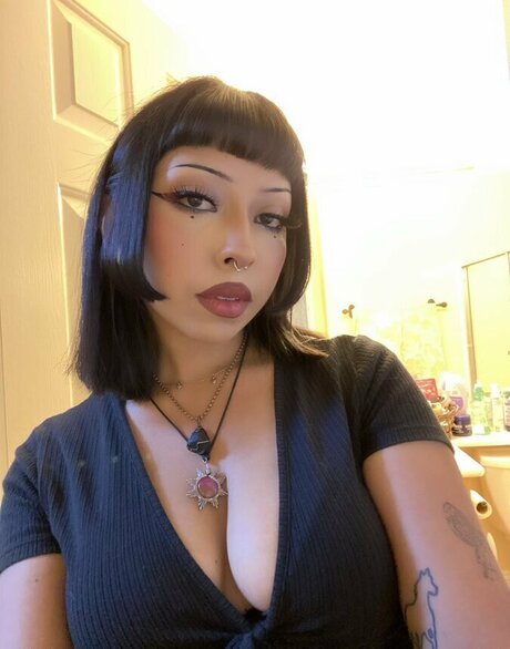 naatalliiee model nette bild