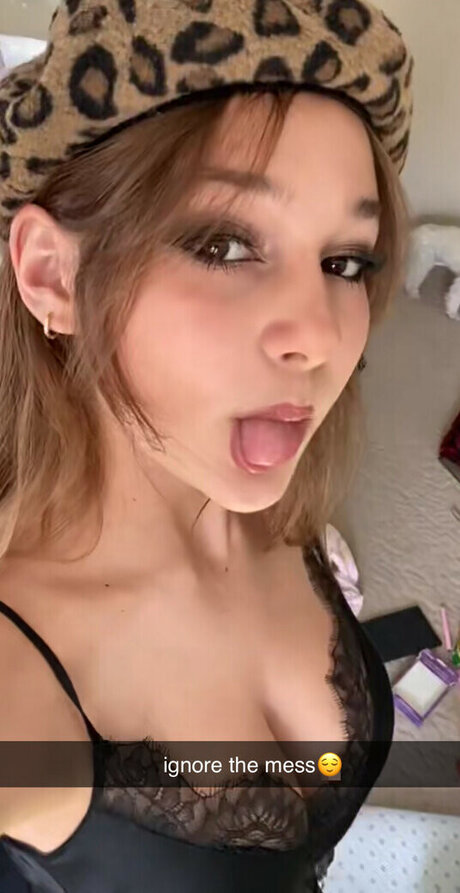 geile asiatische onlyfans nackt schöne archiv