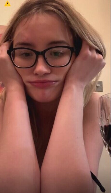 Emily xx schöne top archiv