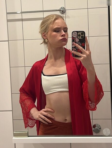 Marieejoan erotische hd bilder