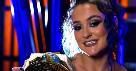 Lyra Valkyria kunst exklusive bilder