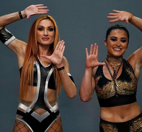 Lyra Valkyria perfekte kostenlose galerien