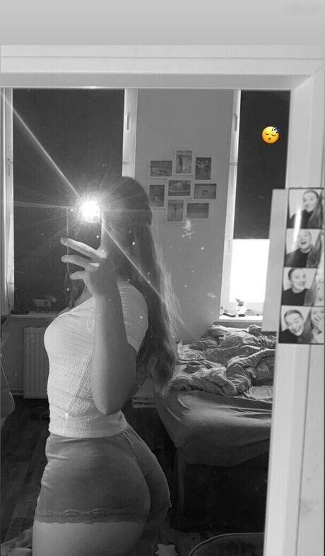 aileen slf xxx nackte bild