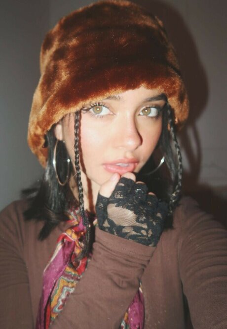 Sophie Michelle nackt kostenlose bild