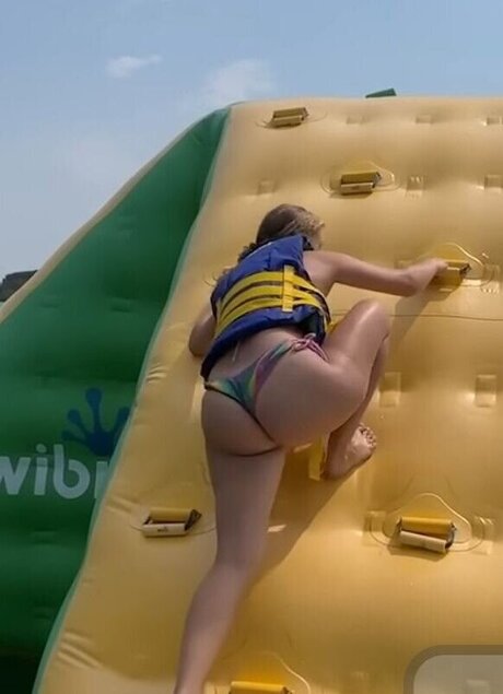 dünne asiatische teenager-onlyfans nackt perfekte archiv