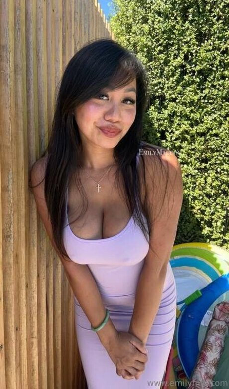 Emily Mai freie sex bild