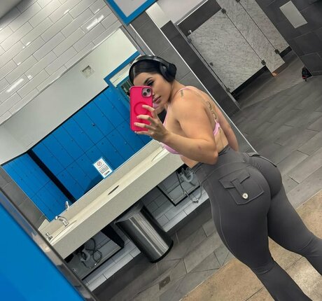 Karen Cantu top freie galerie