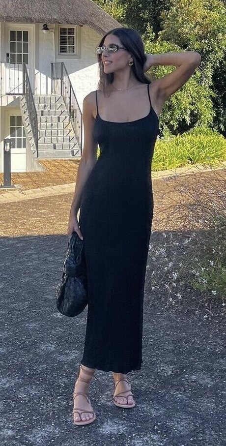 bikini-strip onlyfans kostenlose erwachsene fotos